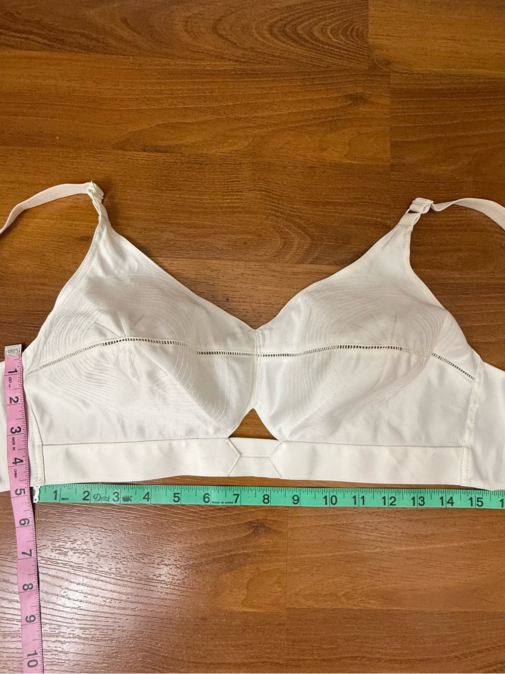Secrets In Lace Fine Lingerie Since 1984 36DD Ivory - Picture 15 of 16